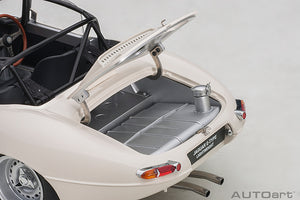 1/18 Jaguar E-Type Lightweight, white 1:18