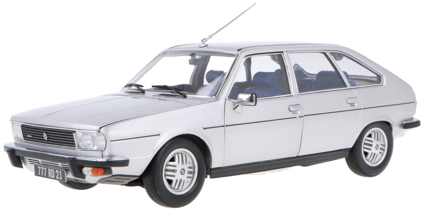 RENAULT R30 TX 1979 SILVER 1:18