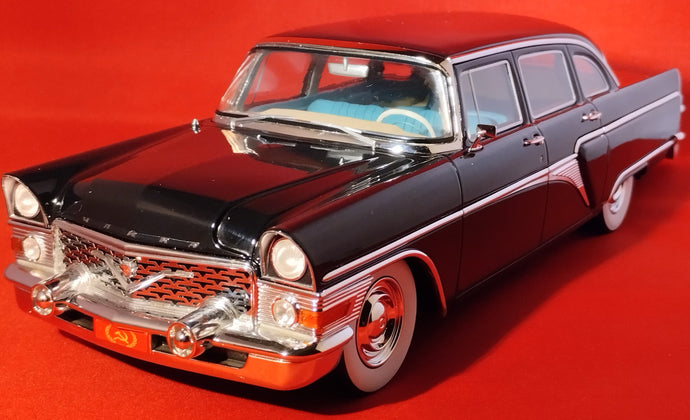 Gaz 13 CHAIKA SALOON 1959 sort 1:18