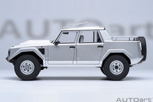 Indlæs billede til gallerivisning LAMBORGHINI LM002 PICK-UP 1986 SILVER 1:18