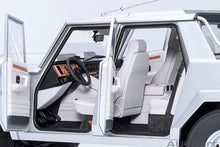 Indlæs billede til gallerivisning LAMBORGHINI LM002 PICK-UP 1986 SILVER 1:18