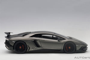 2015 Lamborghini Aventador SV LP750-4, grigio titans(metallic grey) 1:18