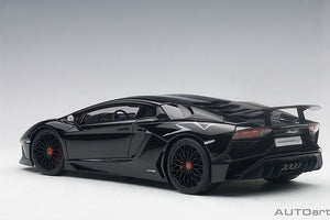 2015 Lamborghini Aventador SV LP750-4, nero aldebaran(gloss black) 1:18