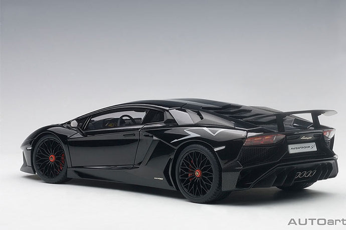 2015 Lamborghini Aventador SV LP750-4, nero aldebaran(gloss black) 1:18