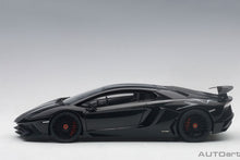 Indlæs billede til gallerivisning 2015 Lamborghini Aventador SV LP750-4, nero aldebaran(gloss black) 1:18