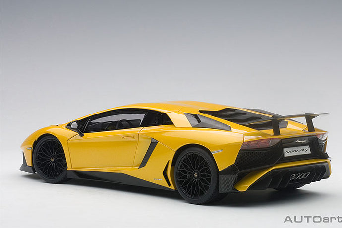 2015 Lamborghini Aventador SV LP750-4, giallo orion(metallic yellow) 1:18