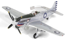 Indlæs billede til gallerivisning Mustang P-51 D ROCA AIRCRAFT FIGHTER 7th Squadron, 5th Fighter Group, Captain Cheng Sung Ting 1948 sølv/sort/rød 1:72
