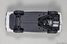 Indlæs billede til gallerivisning LOTUS EUROPA SPECIAL 1975 - THE CIRCUIT WOLF - (HERO) YUYA FUBUKI - MANGA MOVIE WHITE RED 1:18