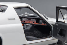 Indlæs billede til gallerivisning LOTUS EUROPA SPECIAL 1975 - THE CIRCUIT WOLF - (HERO) YUYA FUBUKI - MANGA MOVIE WHITE RED 1:18