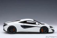 Indlæs billede til gallerivisning McLaren 570S, white 1:18