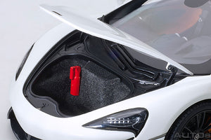 McLaren 570S, white 1:18