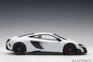 McLaren 675LT, Silica white 1:18