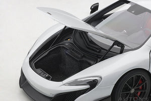 McLaren 675LT, Silica white 1:18