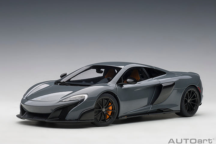 McLaren 675LT, grey 1:18