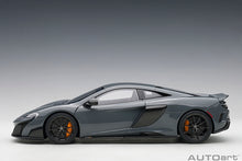 Indlæs billede til gallerivisning McLaren 675LT, grey 1:18