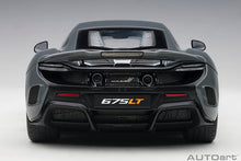 Indlæs billede til gallerivisning McLaren 675LT, grey 1:18
