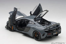 Indlæs billede til gallerivisning McLaren 675LT, grey 1:18
