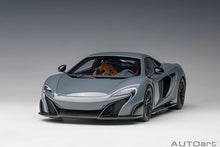 Indlæs billede til gallerivisning McLaren 675LT, grey 1:18