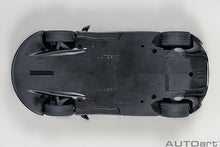 Indlæs billede til gallerivisning McLAREN P1 2013 FIRE BLACK 1:18