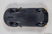 Indlæs billede til gallerivisning McLAREN P1 2013 VOLCANO YELLOW BLACK 1:18