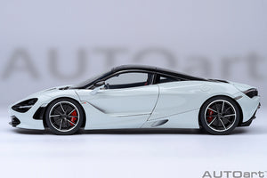 McLAREN 720S 2017 SILICA WHITE