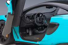 Indlæs billede til gallerivisning McLaren 600LT, light blue 1:18