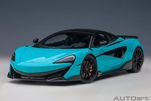 Indlæs billede til gallerivisning McLaren 600LT, light blue 1:18