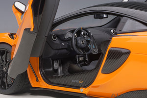 McLaren 600LT, orange 1:18