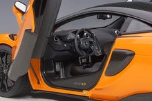 Indlæs billede til gallerivisning McLAREN 600LT 2019 MYAN ORANGE 1:18