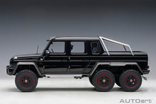 Indlæs billede til gallerivisning 1/18 Mercedes Benz G63 AMG 6x6, gloss black 1:18