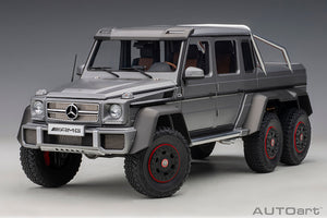 1/18 Mercedes Benz G63 AMG 6x6, designo platinum magno 1:18