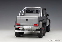 Indlæs billede til gallerivisning 1/18 Mercedes Benz G63 AMG 6x6, designo platinum magno 1:18