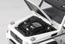 Indlæs billede til gallerivisning MERCEDES BENZ G-CLASS G500 4X4 2 2015 WHITE 1:18