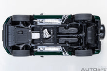 Indlæs billede til gallerivisning MERCEDES BENZ G-CLASS G63 AMG (W463) V8 BITURBO 2019 DARK EMERALD GREEN MET 1:18