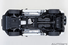 Indlæs billede til gallerivisning MERCEDES BENZ G-CLASS G63 AMG (W463) V8 BITURBO 2019 BRILLANT WHITE MET 1:18