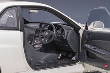 Indlæs billede til gallerivisning NISSAN SKYLINE GT-R (R34) V-SPEC II 2001 WHITE PEARL
