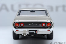 Indlæs billede til gallerivisning 1/18 Nissan Skyline 2000 GT-R (KPGC110) Tune, silver 1:18