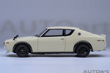 Indlæs billede til gallerivisning NISSAN SKYLINE 2000 GT-R (KPGC110) COUPE 1973 WHITE 1:18