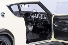 Indlæs billede til gallerivisning NISSAN SKYLINE 2000 GT-R (KPGC110) COUPE 1973 WHITE 1:18