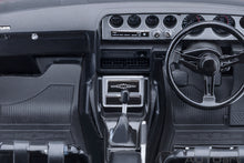 Indlæs billede til gallerivisning 1/18 Nissan Skyline 2000 GT-R (KPGC110) Tuned, red 1:18