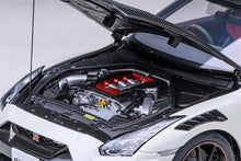 Indlæs billede til gallerivisning NISSAN GT-R (R35) NISMO SPECIAL EDITION 2022 WHITE 1:18