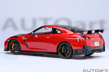 Indlæs billede til gallerivisning 1/18 2022 Nissan Skyline GT-R (R35) Nismo, vibrant red 1:18