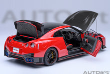 Indlæs billede til gallerivisning 1/18 2022 Nissan Skyline GT-R (R35) Nismo, vibrant red 1:18