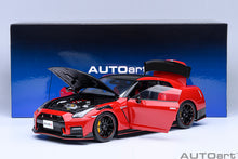 Indlæs billede til gallerivisning 1/18 2022 Nissan Skyline GT-R (R35) Nismo, vibrant red 1:18