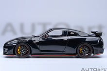 Indlæs billede til gallerivisning 1/18 2022 Nissan Skyline GT-R (R35) Nismo, Special Edition, meteor flake black pearl 1:18