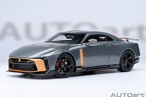 1/18 Nissan Skyline GT-R (R50) by Italdesign, silver/gold 1:18
