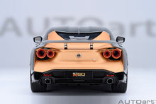 Indlæs billede til gallerivisning 1/18 Nissan Skyline GT-R (R50) by Italdesign, silver/gold 1:18