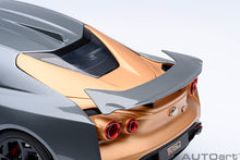 Indlæs billede til gallerivisning 1/18 Nissan Skyline GT-R (R50) by Italdesign, silver/gold 1:18