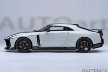 Indlæs billede til gallerivisning NISSAN GT-R50 BY ITALDESIGN 2021 WHITE MET BLACK 1:18