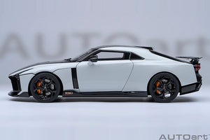 NISSAN GT-R50 BY ITALDESIGN 2021 WHITE MET BLACK 1:18